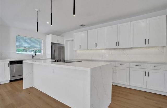 2206 SE 14TH Street, Pompano Beach, FL 33062 - 7216 photos photos