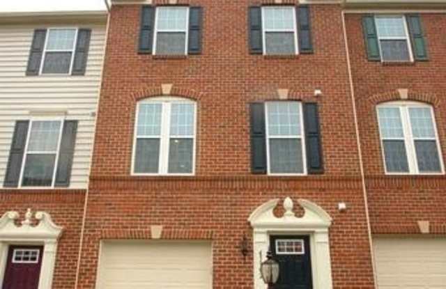 45902 PEACH OAK Terrace - 45902 Peach Oak Terrace, Oak Grove, VA 20166