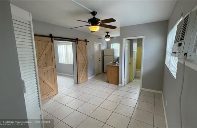 1737 NE 16th St - 1737 NE 16th St, Fort Lauderdale, FL 33305