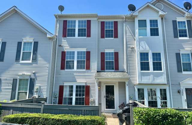 Fantastic 3 Bedroom Townhouse in Wellington/Cloverhill Manassas, VA photos photos