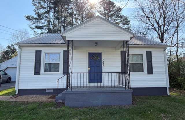 Charming 2 Bedroom 1 Bath house photos photos