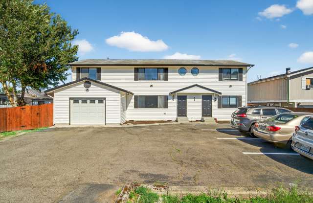 912 Algona Boulevard North photos photos
