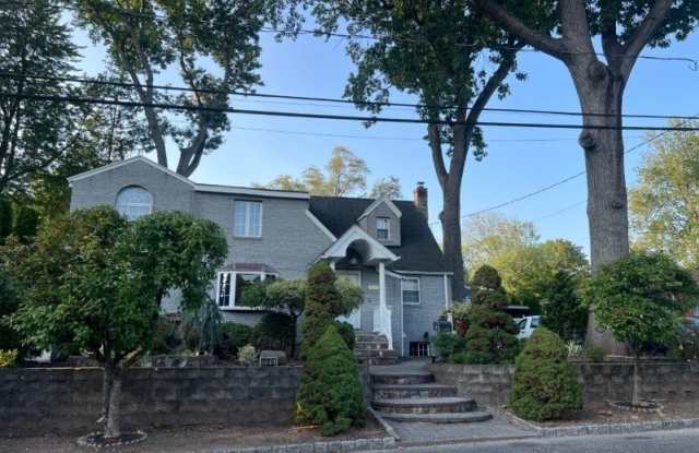 156 E Linden Ave photos photos