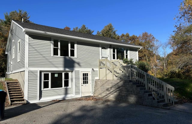 131 Portsmouth Avenue - 131 Portsmouth Avenue, Rockingham County, NH 03885