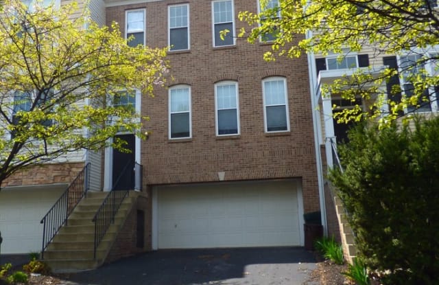 2845 Acarie Dr Columbus Oh 43219-6198 - 2845 Acarie Drive, Columbus, OH 43219