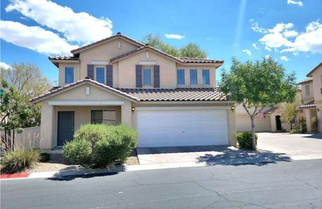 DON'T PASS THIS ONE UP!! SUPER CUTE HOME WITH CLASS AND STYLE! - 10524 Corte Sierra Street, Paradise, NV 89183