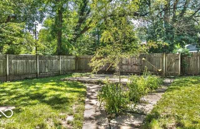 4252 Graceland Avenue Gallery 4