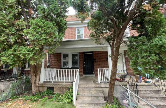 2 Bedroom Single Family Home in Lancaster! photos photos