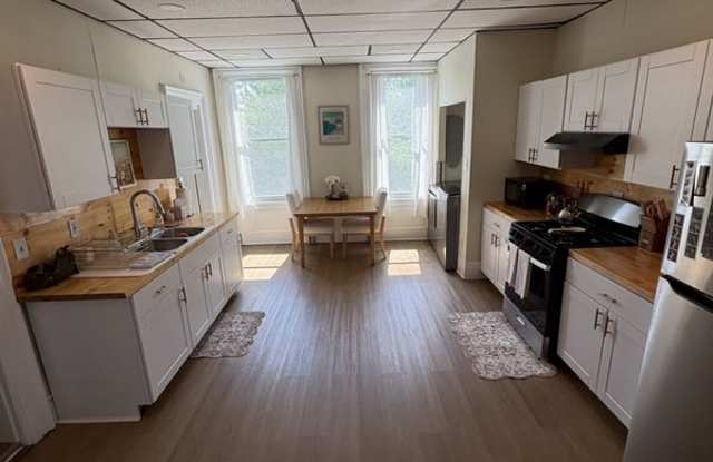 929 Broadway - 2 - 929 Broadway, Watervliet, NY 12189