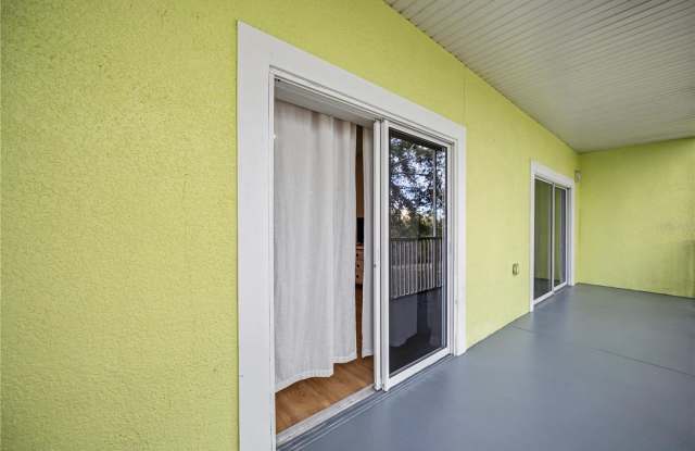 3158 SUN LAKE COURT Gallery 2