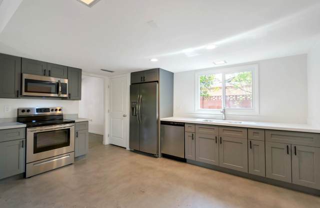 5-Bedroom Tempe Home with Private Pool & Prime ASU Proximity photos photos