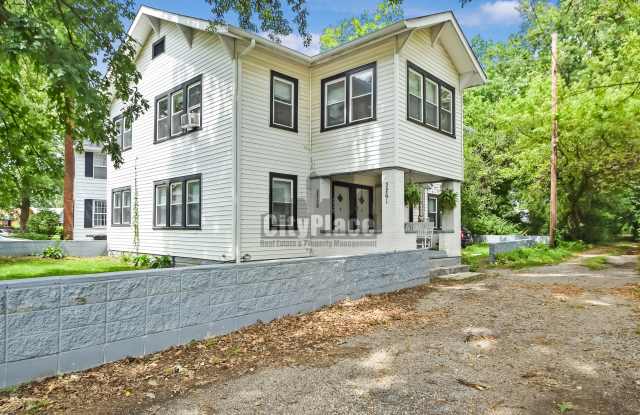 3259 Carrollton Ave - 3259 Carrollton Avenue, Indianapolis, IN 46205