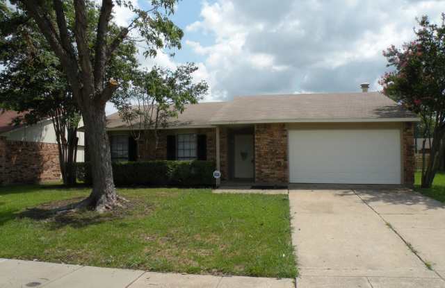 7312 Ashcrest Ln Gallery 2