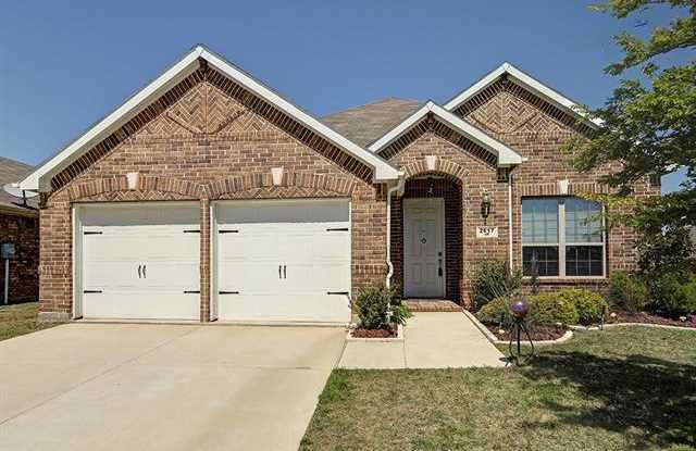 2617 Castle Creek Drive Gallery 2