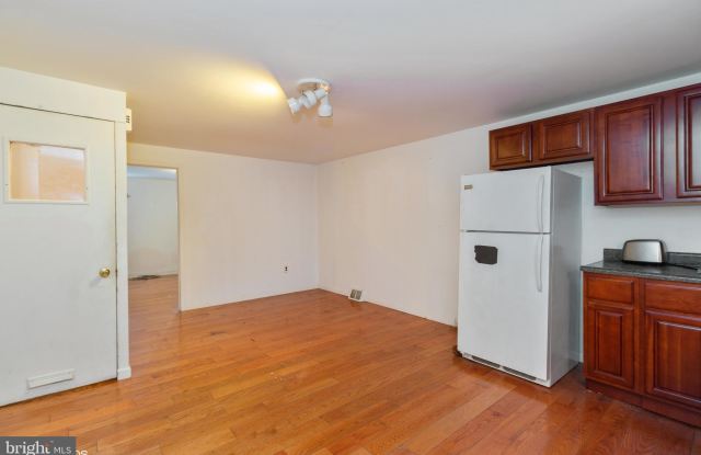 1530 S BEULAH STREET Gallery 3
