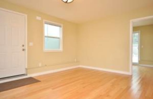 184 Country Club Dr photos photos