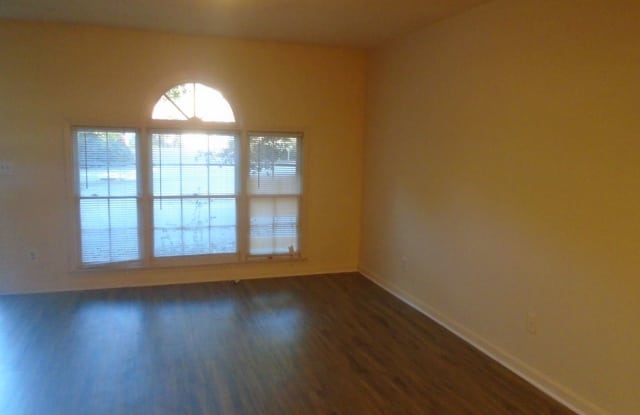 1256 Sweetpine Dr Gallery 3