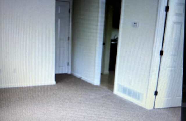 1407 North Lake of the Woods Road - 2 Gallery 3
