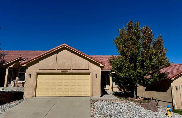 Gated Luxury Townhome in Northeast Colorado Springs Gallery 1