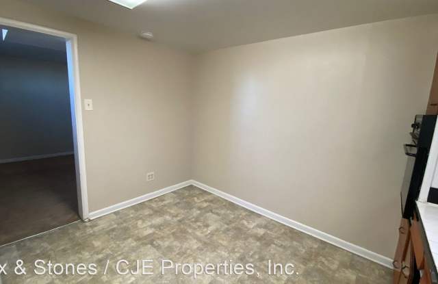 2365 Elmira St Unit B Gallery 4