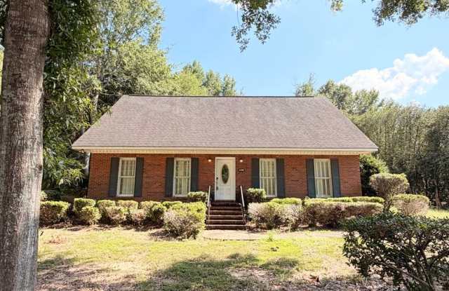 Short-term lease ONLY! Residential Home on East University Drive!! photos photos