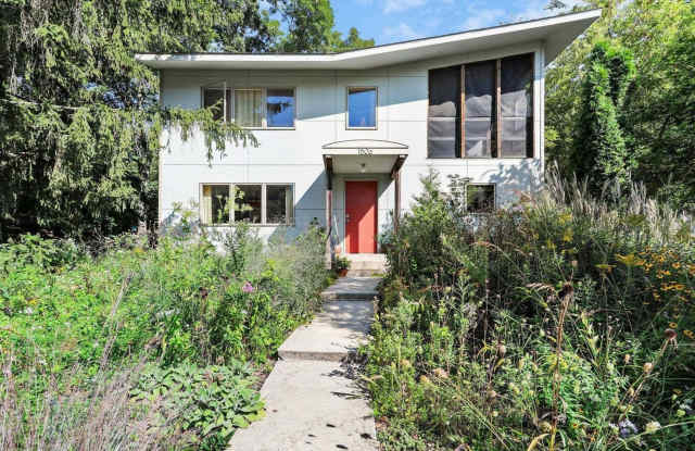Unique energy efficient 1 bedroom plus loft house photos photos
