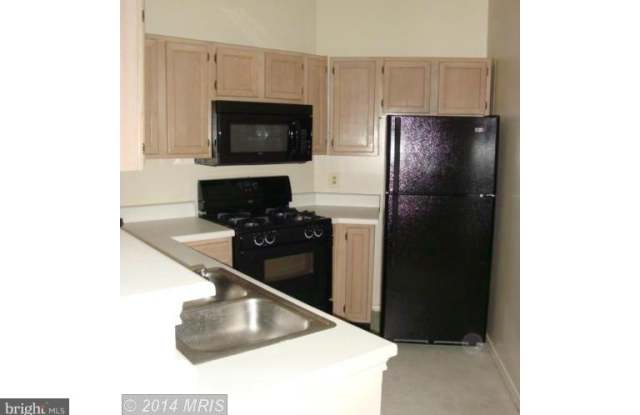 4405 SEDGEHURST DRIVE Gallery 3