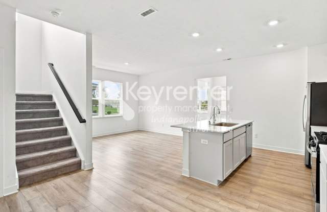 Beautifully Maintained Home in Desirable Westfield Gallery 3
