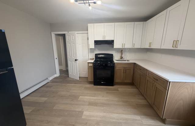 86 N Grove St - 86 North Grove Street, East Orange, NJ 07017