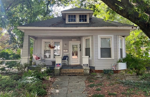 718 Vermont Avenue - 718 Vermont Avenue, Portsmouth, VA 23707