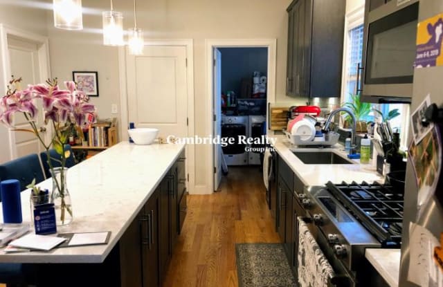 438 Windsor St. - 438 Windsor Street, Cambridge, MA 02141