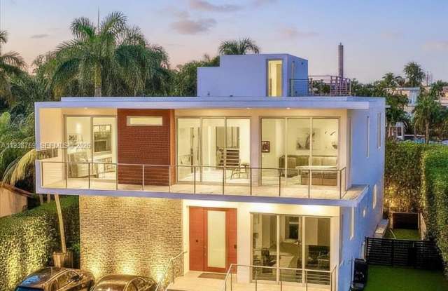 201 Palm Ave photos photos 201 Palm Ave photos photos