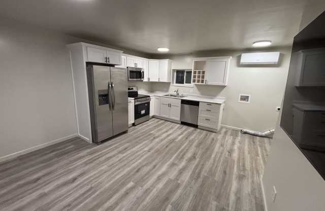 1020 Lowell Avenue South photos photos