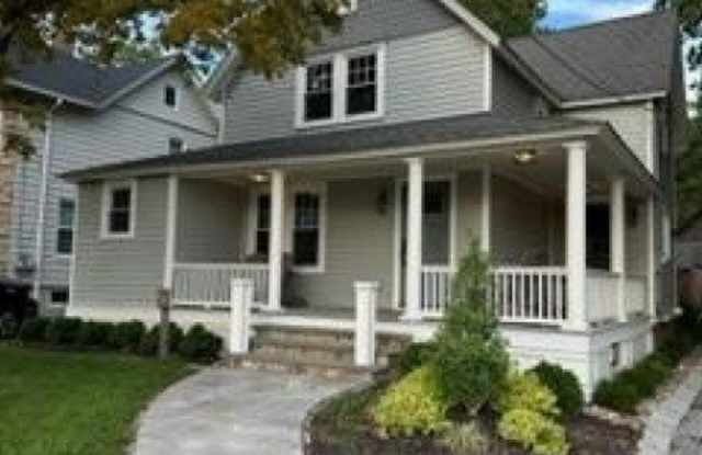 12 N Island Ave photos photos