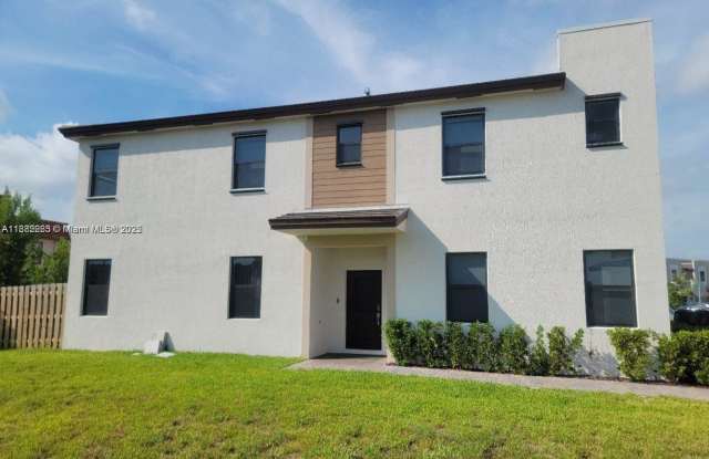 796 Northeast 208th Lane photos photos