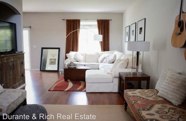 605 S Jade Lane Gallery 3