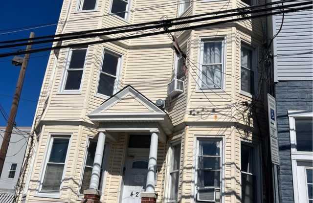 422 ST PAULS AVE photos photos