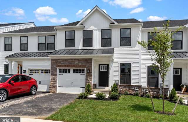 60 ROSEMARY WAY photos photos