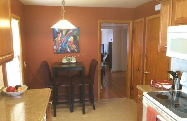 2464 Warrensville Center Road Gallery 3