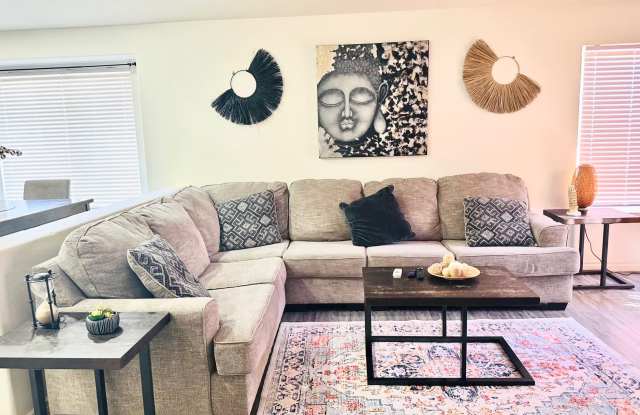 2745 East Hartford Avenue photos photos