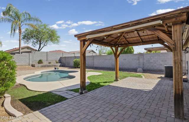 10538 W FOOTHILL Drive Gallery 3