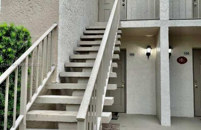 1040 NW 80th Ave photos photos