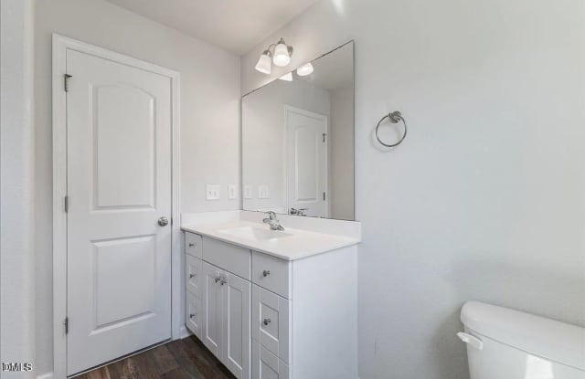 Room in 3 Bedroom Home at Alderman Way photos photos