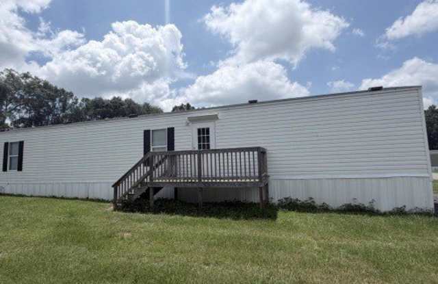 157 Railway Avenue Gallery 2