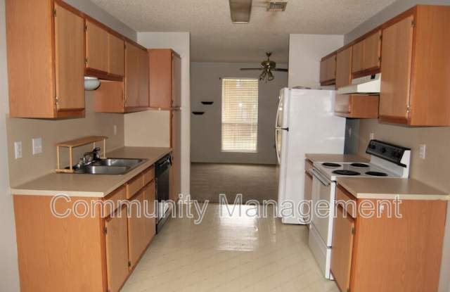 2639 Nanette Dr - 2639 Nannett Drive, Denham Springs, LA 70726