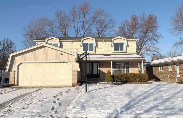1553 Lakewood Drive - 1553 Lakewood Drive, Troy, MI 48083
