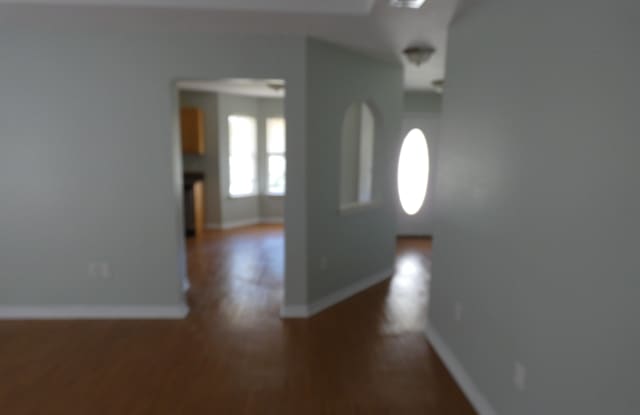 668 Edney Avenue West - 668 Edney Avenue West, Crestview, FL 32536 668 Edney Avenue West - 668 Edney Avenue West, Crestview, FL 32536