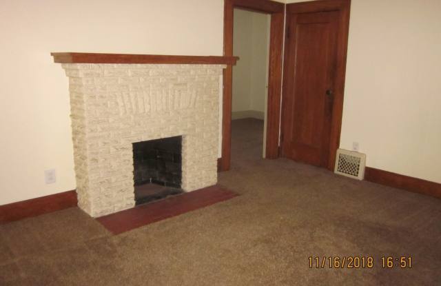 112 W. Branning Ave. Gallery 4