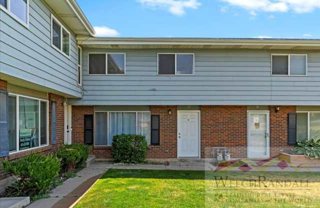Beautifully Remodeled 3 Bed 2.5 Bath Townhome in Layton photos photos