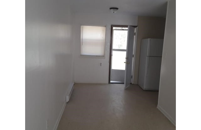 1704-A Newark Avenue Gallery 3